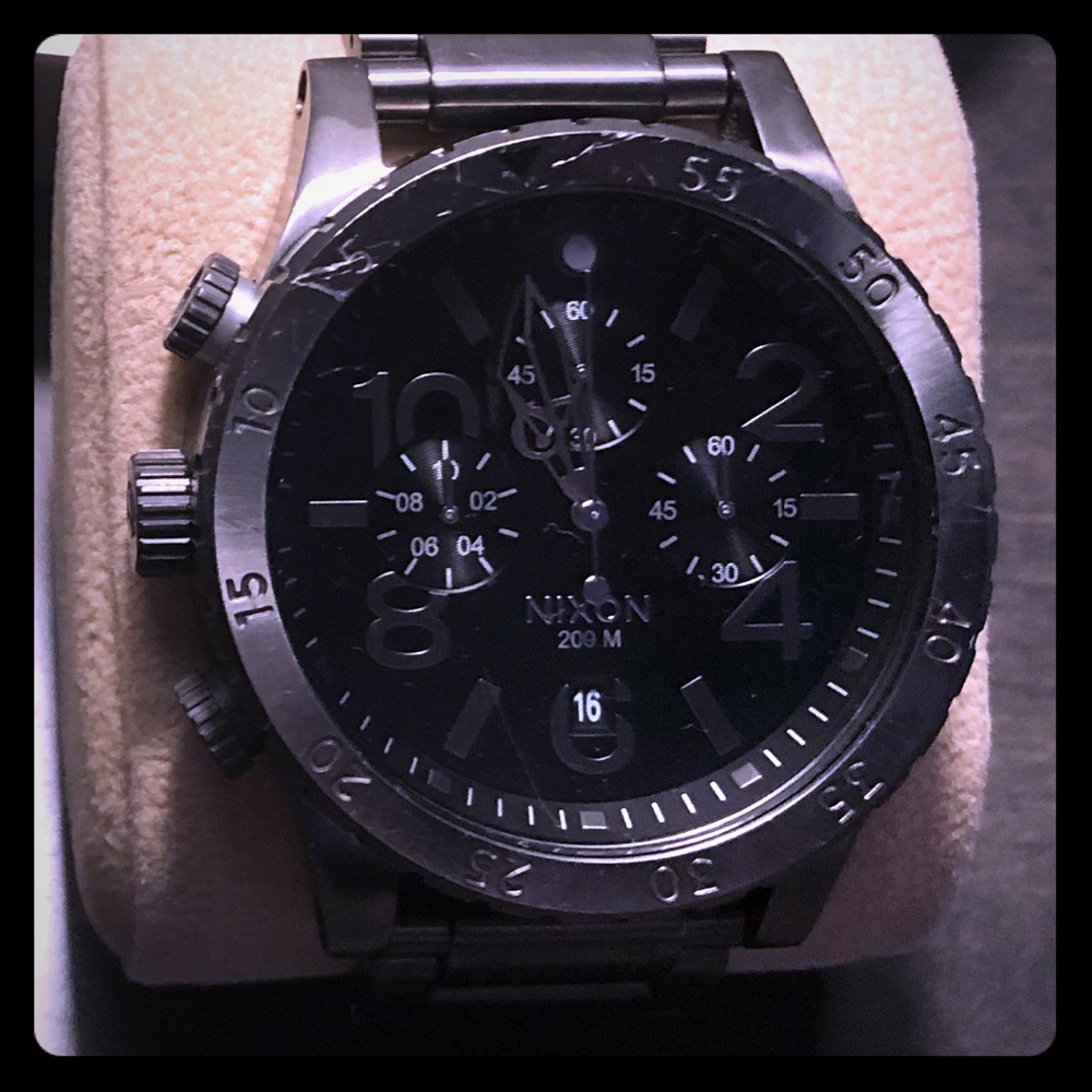 Nixon watch gun metal